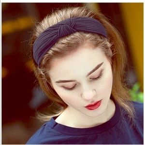 4 headbands Dark blue, gray, pink and mint.